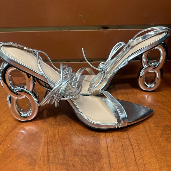 Silver Modern Heels with Sleek Design - Picture 2 of 9